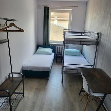 Rooms4Rest Wiertnicza - Private Rooms For Tourists - Atr Consulting Sp, Z O,O, Varsovia Exterior foto