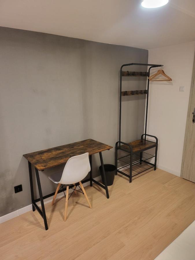 Rooms4Rest Wiertnicza - Private Rooms For Tourists - Atr Consulting Sp, Z O,O, Varsovia Exterior foto